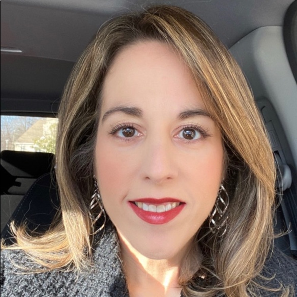 Meet your Posher, Monica